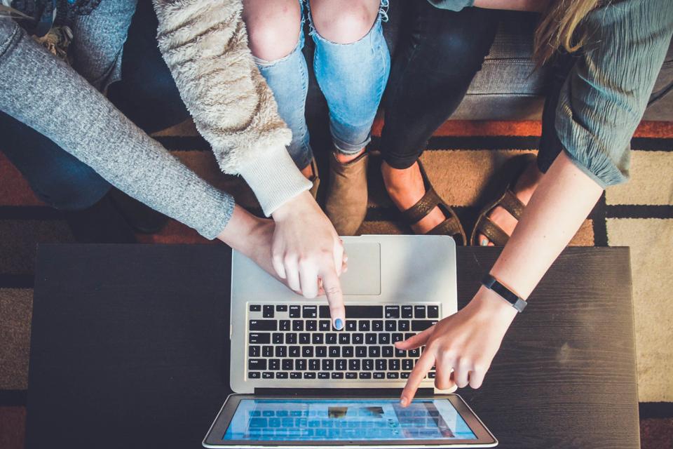 Dai social media al teatro d’impresa, al via 13 corsi gratuiti a Vicenza, Schio, Thiene e Padova