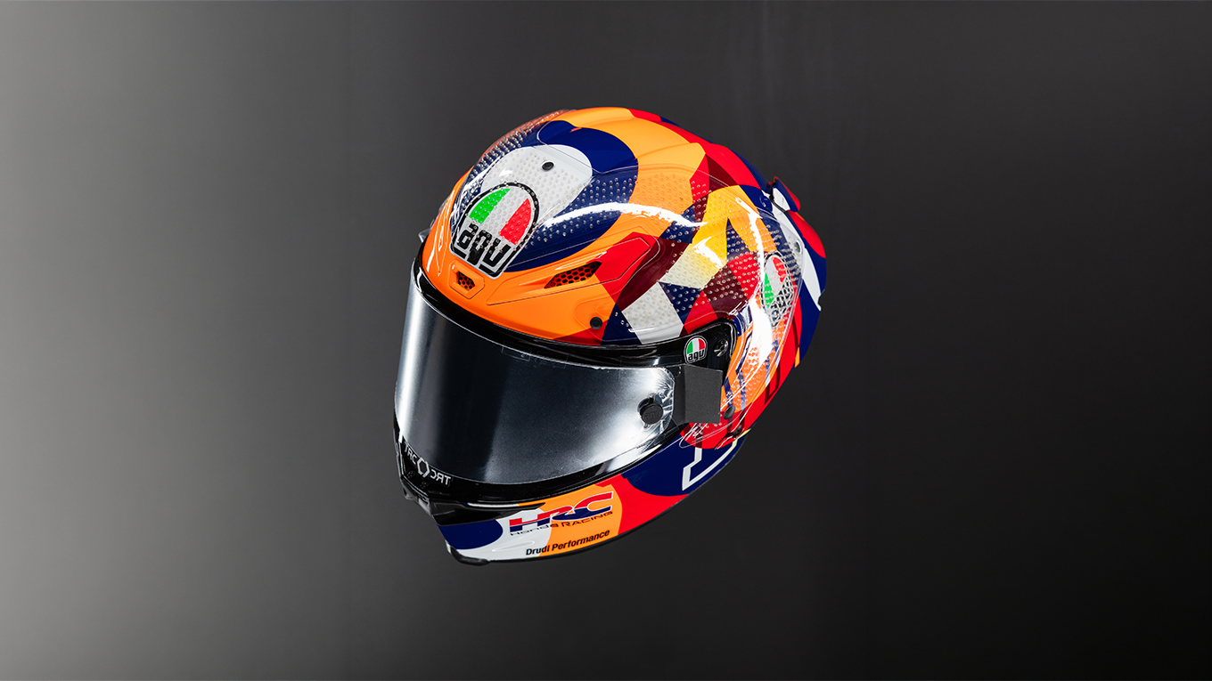 Dainese Group: AGV presenta Pista GP R3, il nuovo casco racing per la MotoGP