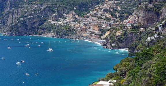 Flussi 2025, entro il 31 luglio la precompilazione delle domande per gli stagionali del turismo
